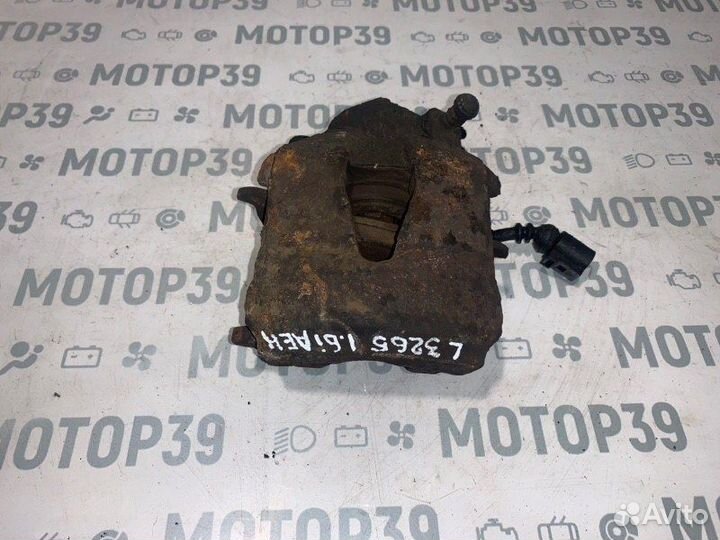 Суппорт передний левый Volkswagen Golf 4 1.6 I AEH