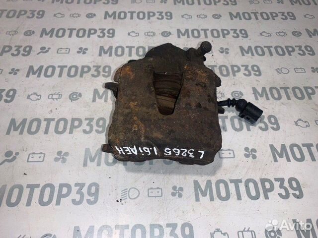 Суппорт передний левый Volkswagen Golf 4 1.6 I AEH