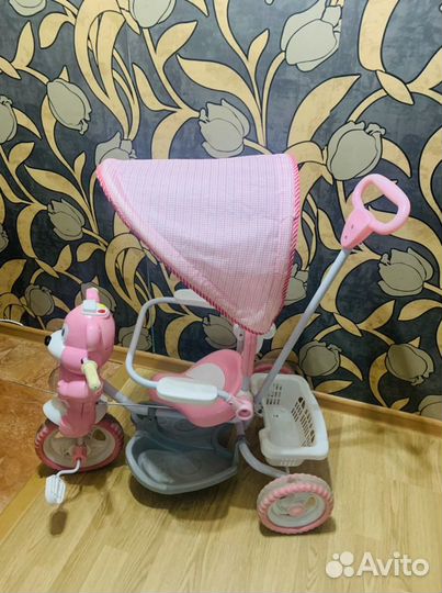 Детский велосипед с ручкой