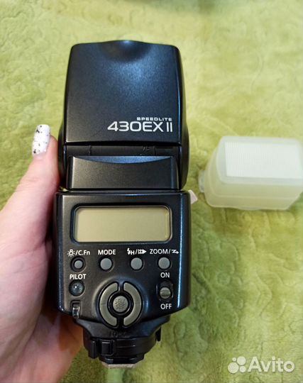 Фотовспышка Canon Speedlite 430EX II