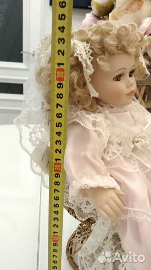 Кукла фарфоровая коллекционная