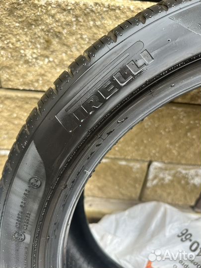 Pirelli P Zero Asimmetrico 235/45 R18