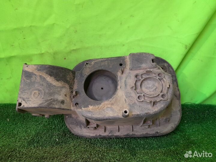 Лючок бензобака Renault Megane 2