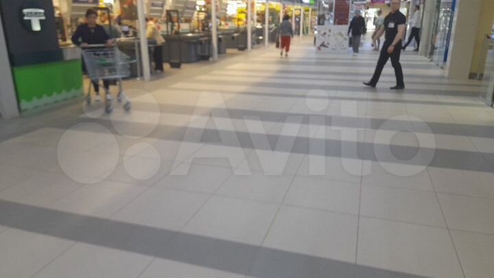 Торговая площадь-остров, 6 м² Прикассовая зона