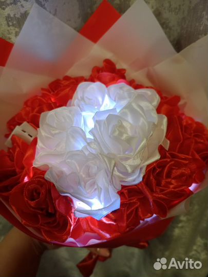 Букет из атласных лент