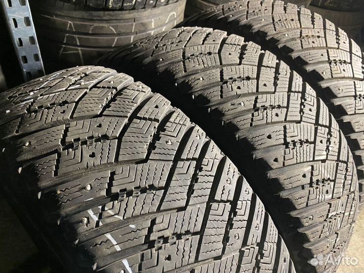 Goodyear UltraGrip Ice Arctic SUV 215/60 R17 100T