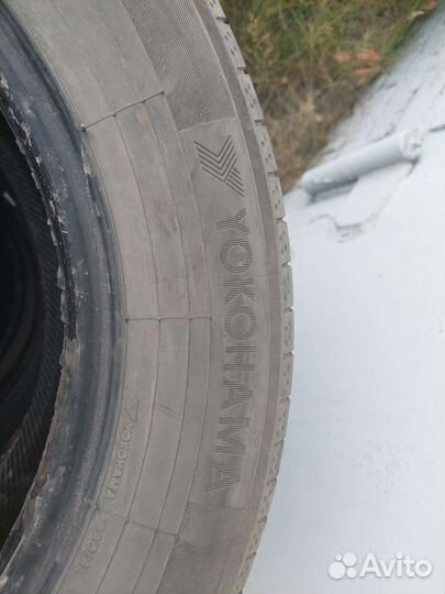 Yokohama BluEarth AE50 215/60 R16 V