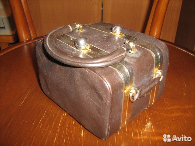 Сумки дамские ретро