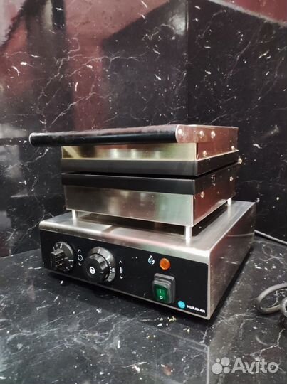 Вафельница Hurakan HKN-GES2L