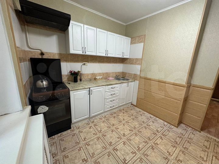 1-к. квартира, 40 м², 1/10 эт.