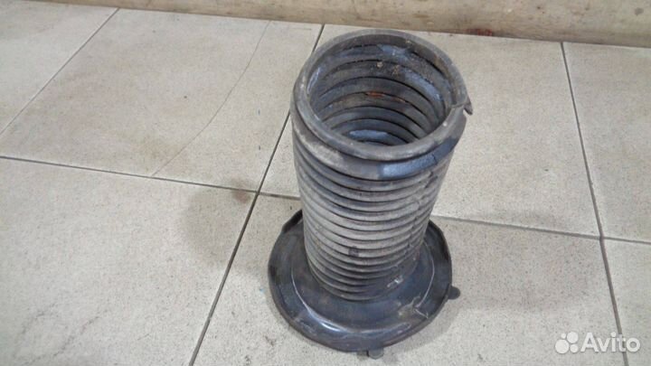 Пыльник переднего амортизатора Toyota Camry XV40