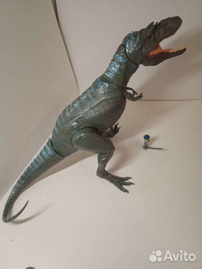 Игрушка динозавр 