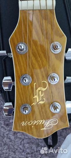 Акустическая гитара