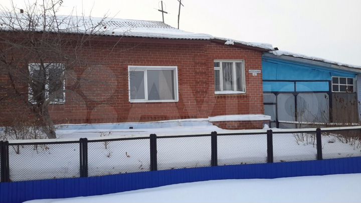 Коттедж 100 м² на участке 10 сот.