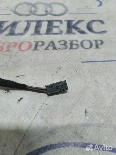 Разъем Audi