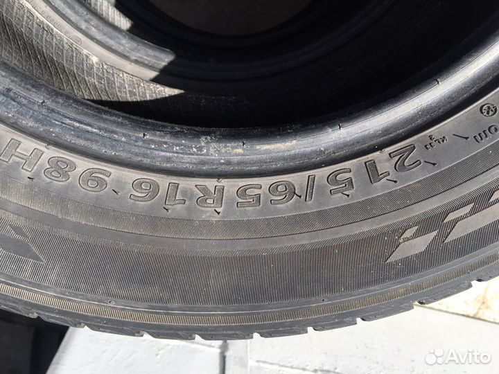 Kumho Crugen Premium KL33 215/65 R16 94