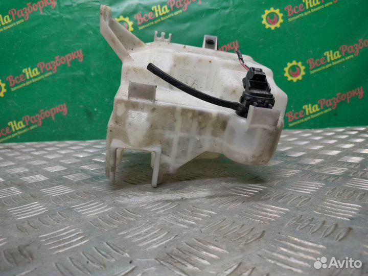 Бачок омывателя Toyota Camry 40 седан 2009
