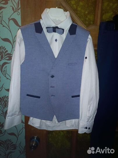 Выходной костюм тройка+бабочка 11- 12 лет