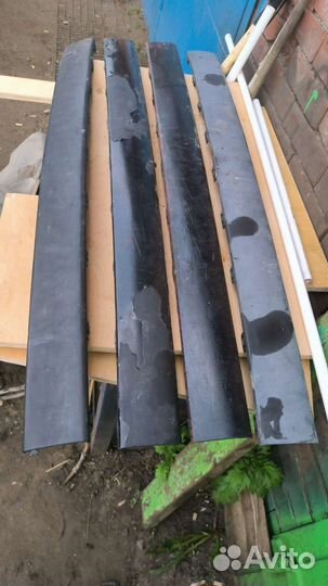 Молдинг заднего бампера Audi 80B4 8A0807424A