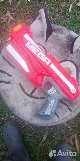 Пистолет Нерфы бластеры