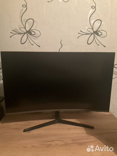 Монитор Samsung 2K 144Hz