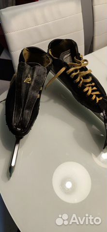 Конькобежные коньки