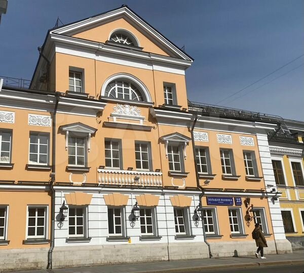 Офисный особняк класса А, 1049 м²