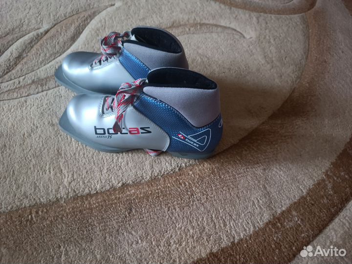 Лыжные ботинки 38р