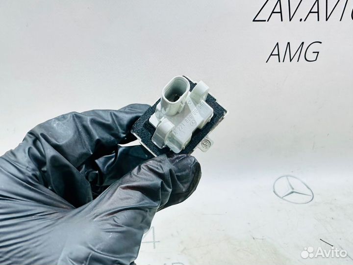 Подсветка номера Mercedes W204 M271.8 2013