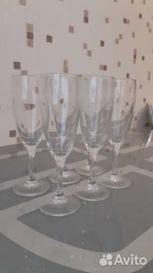 Бокалы для шампанского