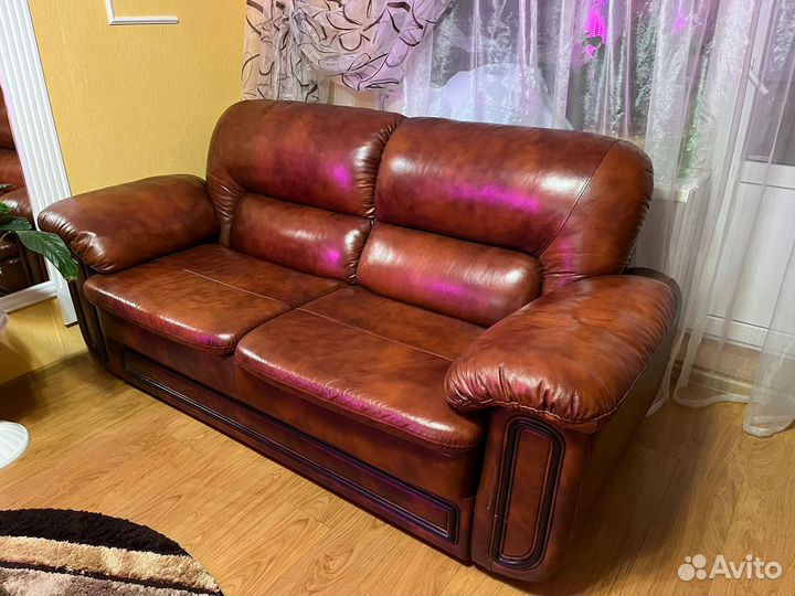 Диван