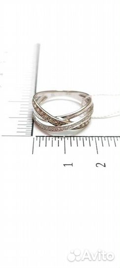 Кольцо с природным камнем Золото