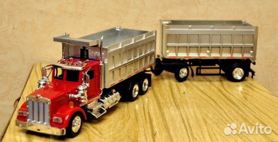 Модель машины NewRey. Kenworth W900 с прицепом N22