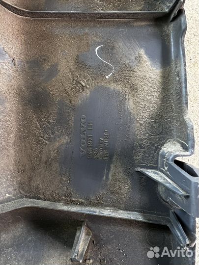 Заглушки задних фонарей с салона vovlo s70