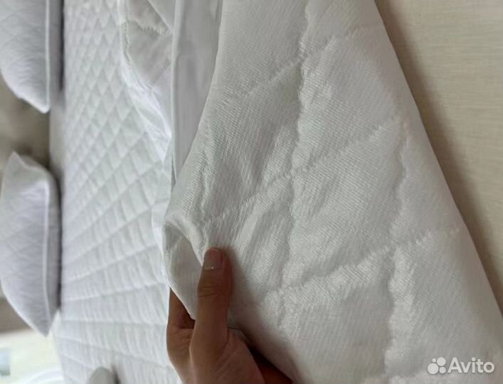 Наматрасник непромокаемый