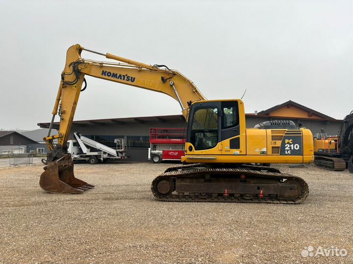 Гусеничный экскаватор Komatsu PC210LC-8, 2011