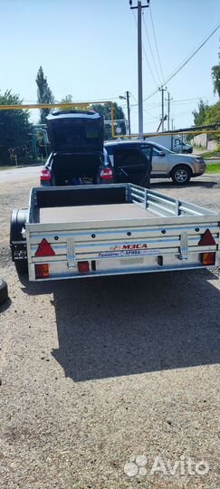 Прицеп с опорным колесом.Есть доставка и запчасти