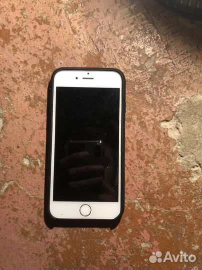 Телефон iPhone 6s