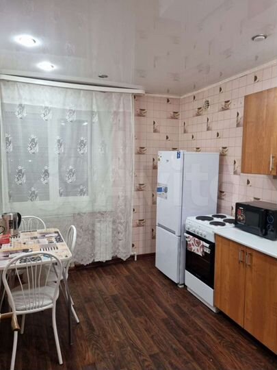 2-к. квартира, 50 м², 3/9 эт.