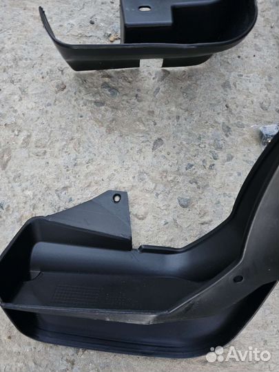 Комплект брызговиков honda freed spike