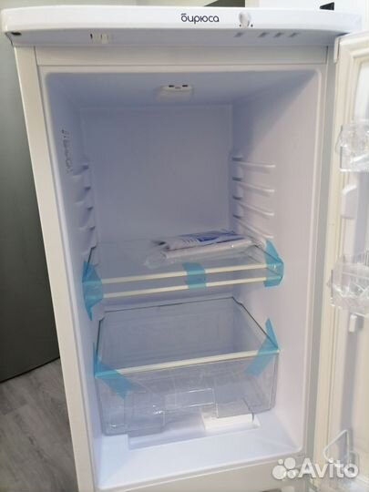 Холодильник Бирюса новый средний