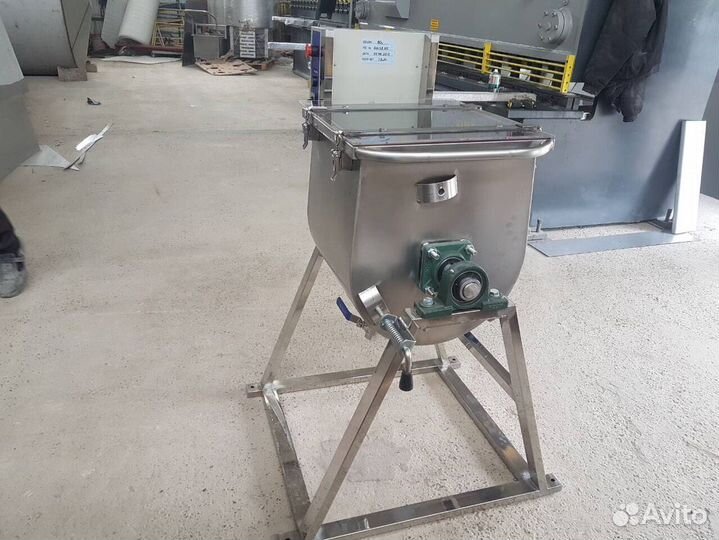 Маслобойка, маслоизготовитель