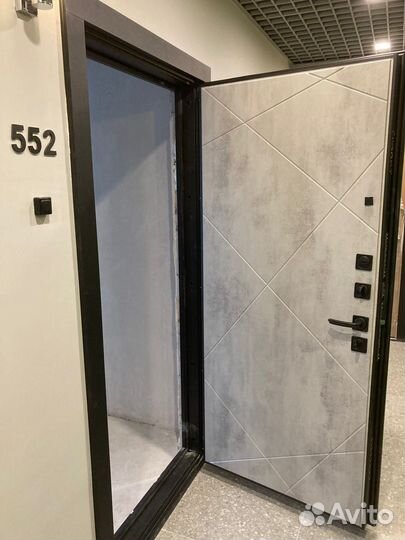 Входная дверь