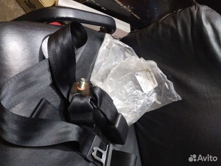 Ответная часть ремня безопасности Chevrolet Lanos