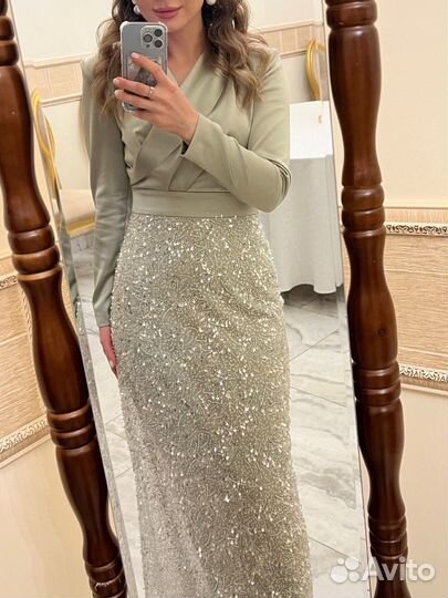 Вечернее платье