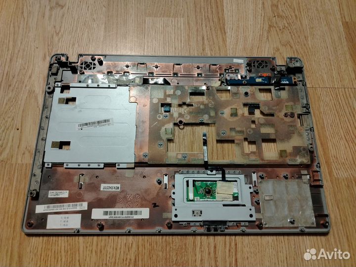 Топкейс ноутбука Lenovo Z560 Z565 AP0E4000100