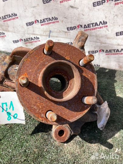 Кулак поворотный передний левый Ford Mondeo седан