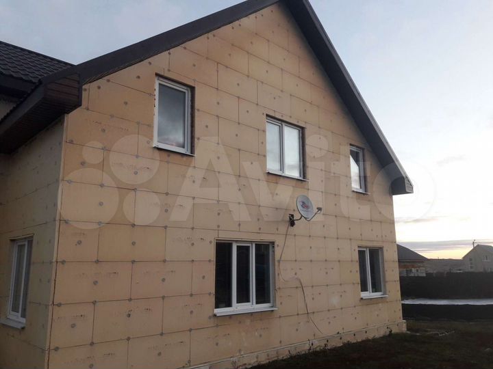 Коттедж 180 м² на участке 15 сот.