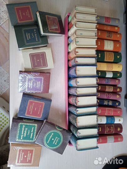 Коллекционные миниатюрные книги