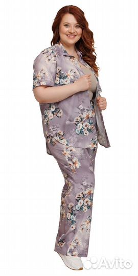 Костюм женский